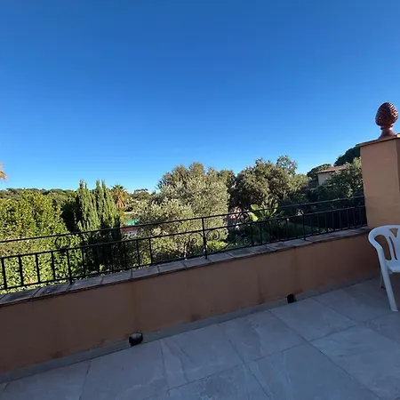 Mazet Climatisé Azur Apartman Sainte-Maxime